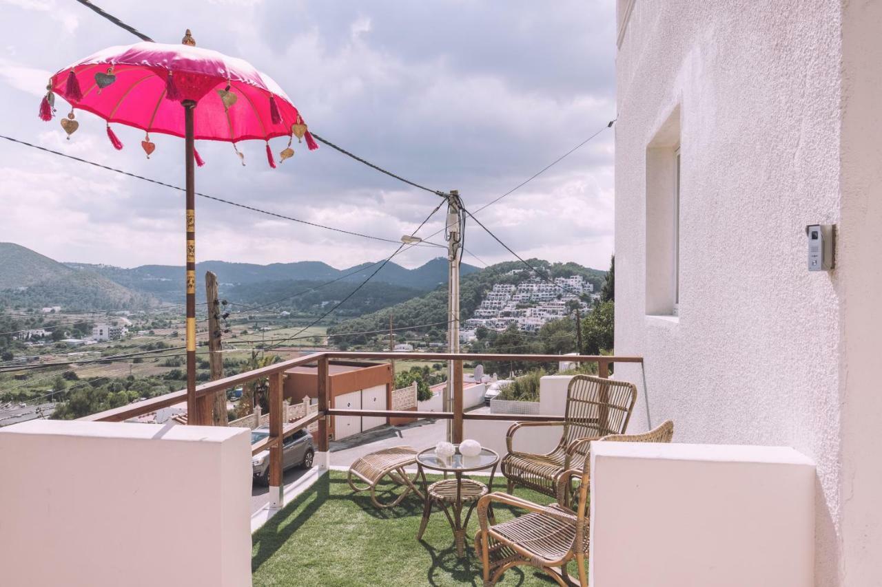 Apartamentos Catharina Maria Cala Llonga  Luaran gambar