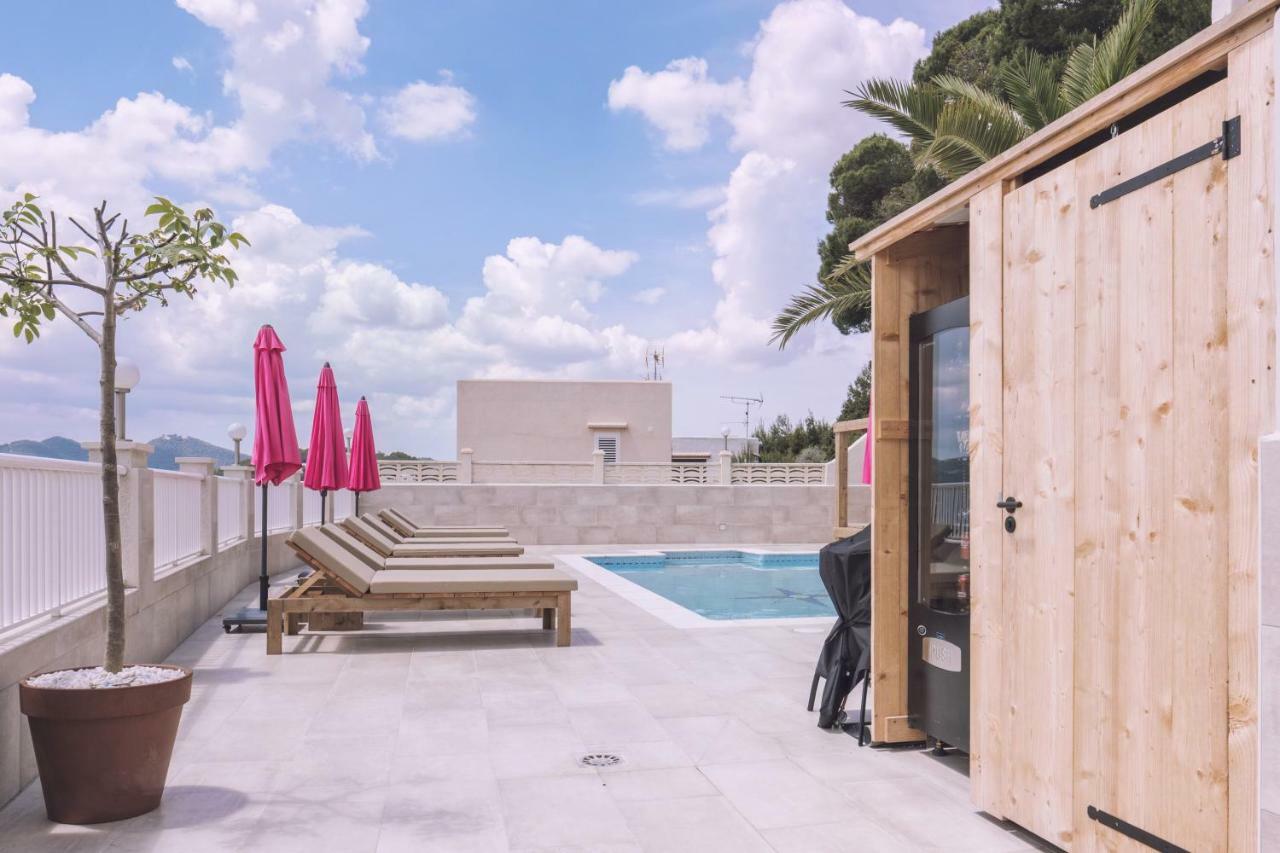 Apartamentos Catharina Maria Cala Llonga  Luaran gambar