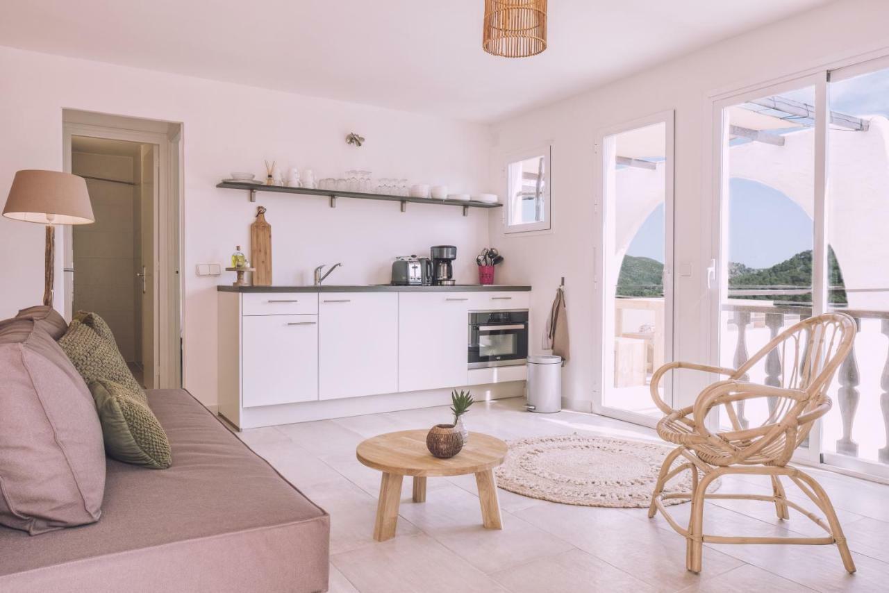 Apartamentos Catharina Maria Cala Llonga  Luaran gambar