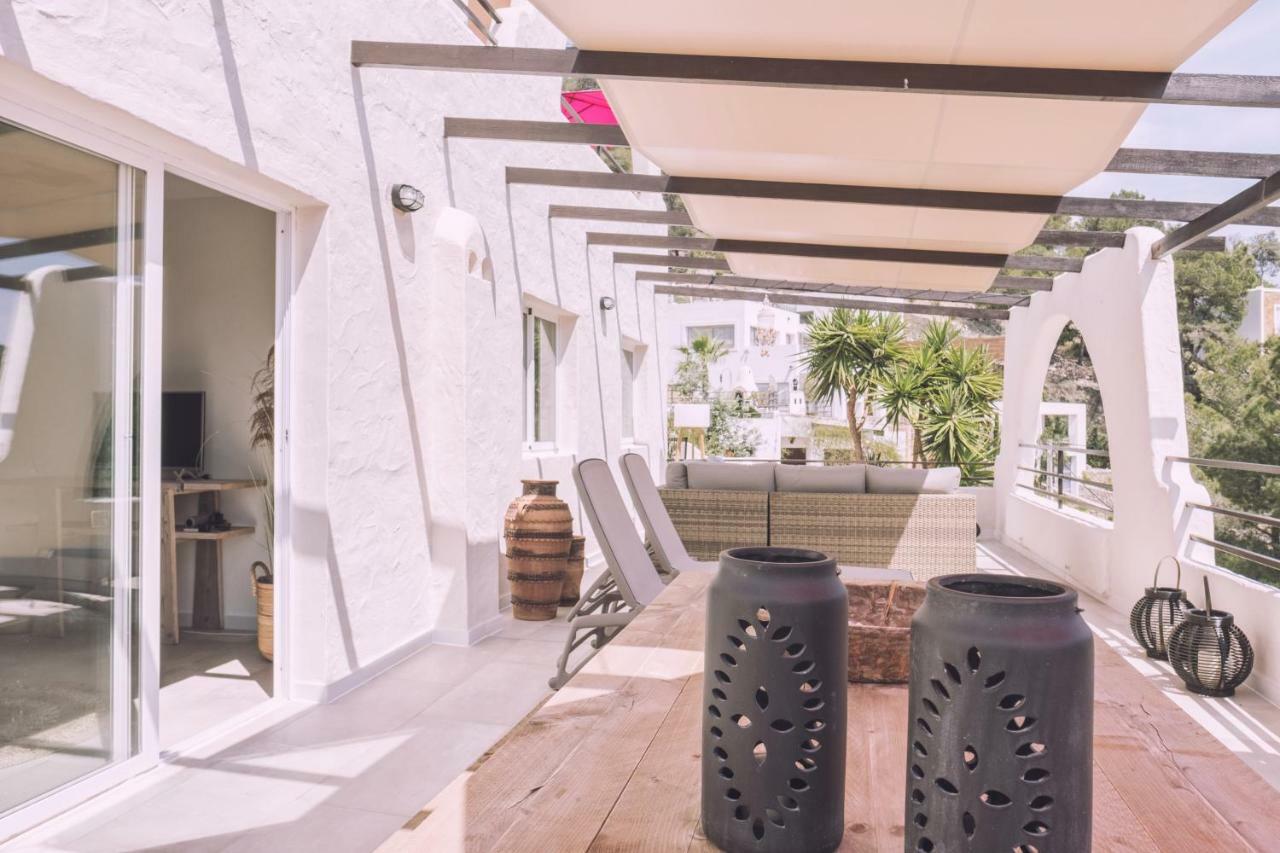 Apartamentos Catharina Maria Cala Llonga  Luaran gambar