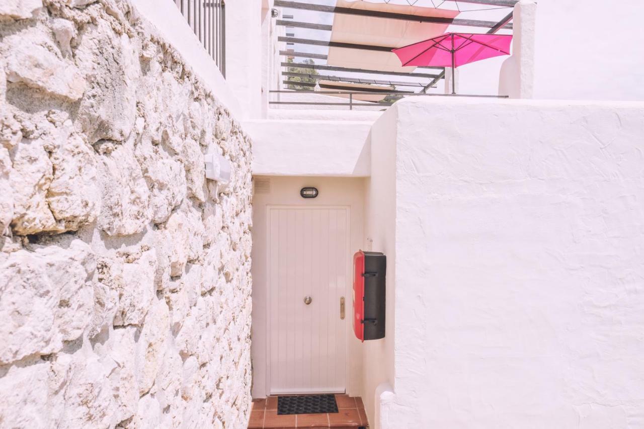 Apartamentos Catharina Maria Cala Llonga  Luaran gambar