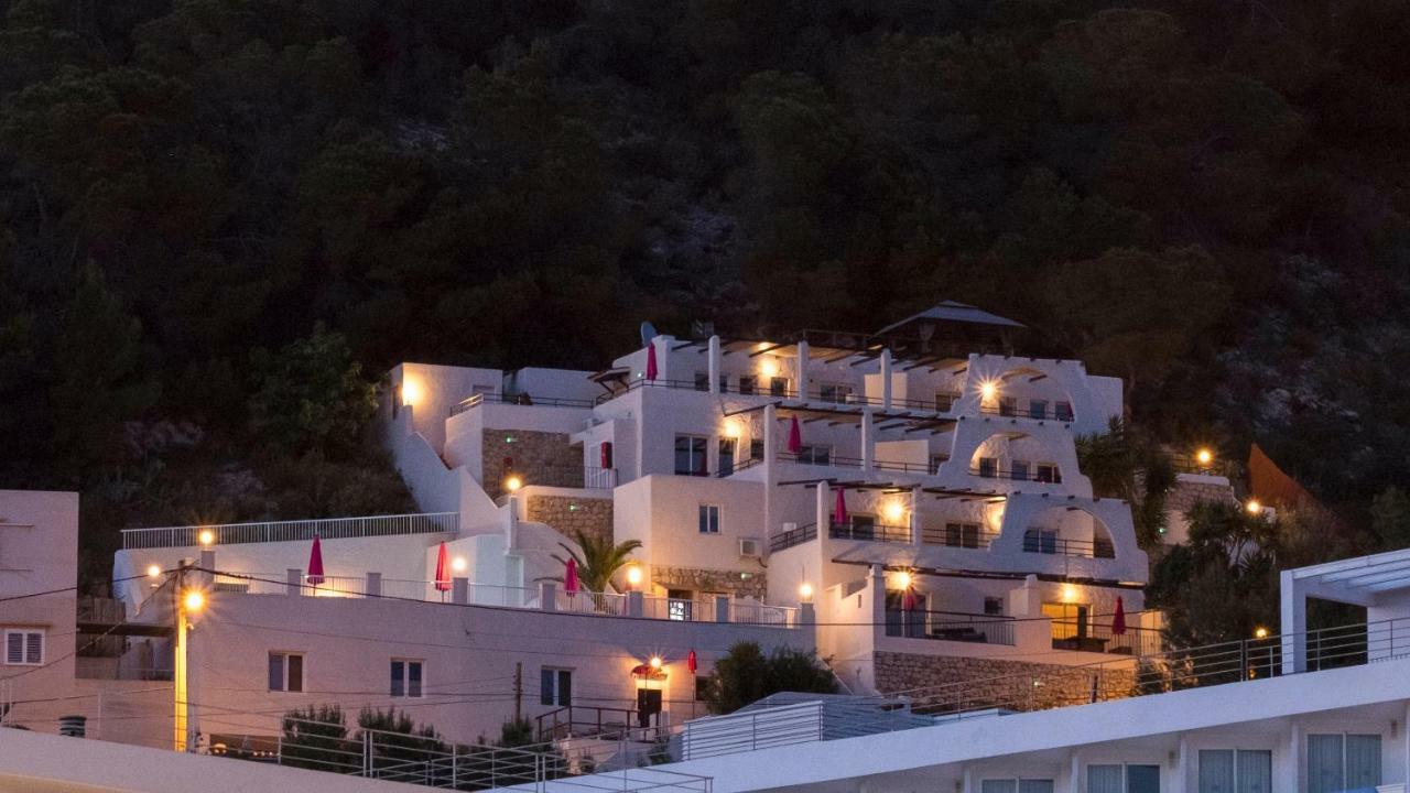 Apartamentos Catharina Maria Cala Llonga  Luaran gambar